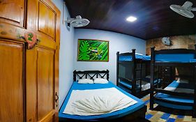 Hostel Tortuguero 7Backpackers